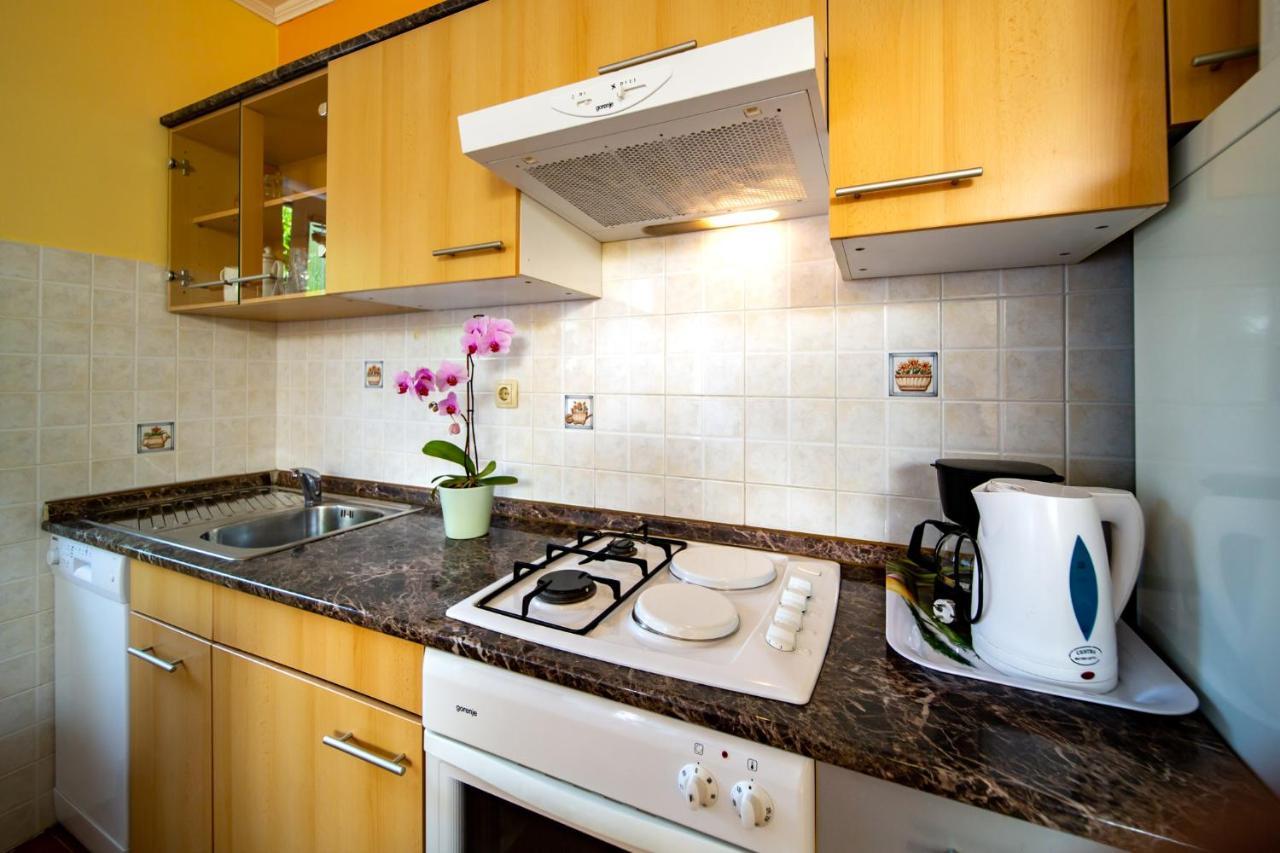 Kastell Apartments Lopar Εξωτερικό φωτογραφία
