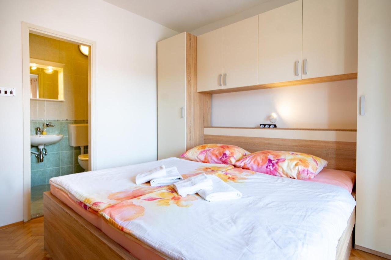 Kastell Apartments Lopar Εξωτερικό φωτογραφία