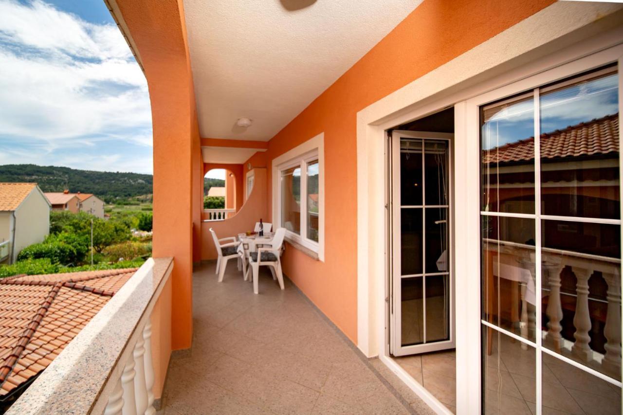 Kastell Apartments Lopar Εξωτερικό φωτογραφία
