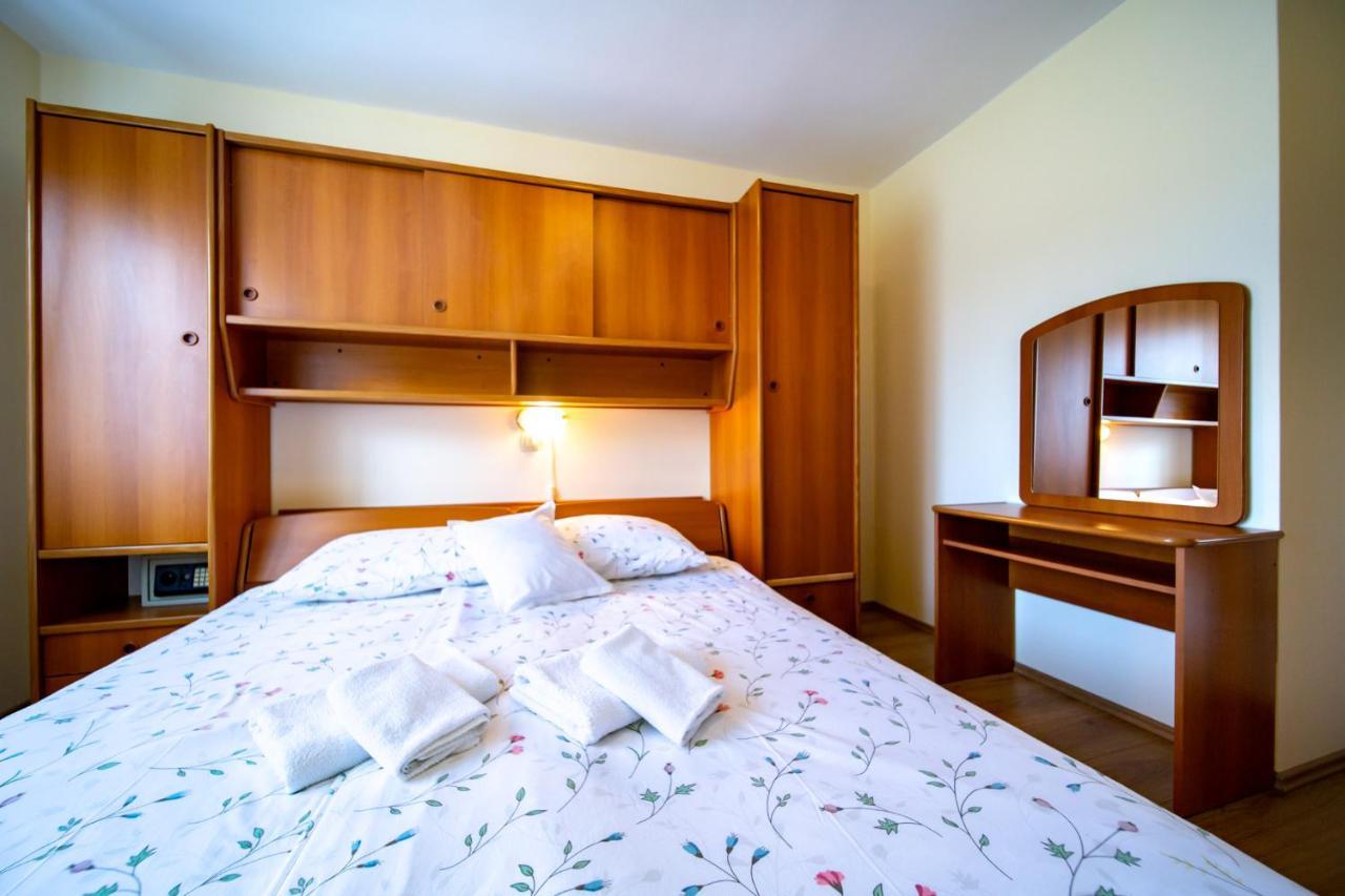 Kastell Apartments Lopar Εξωτερικό φωτογραφία