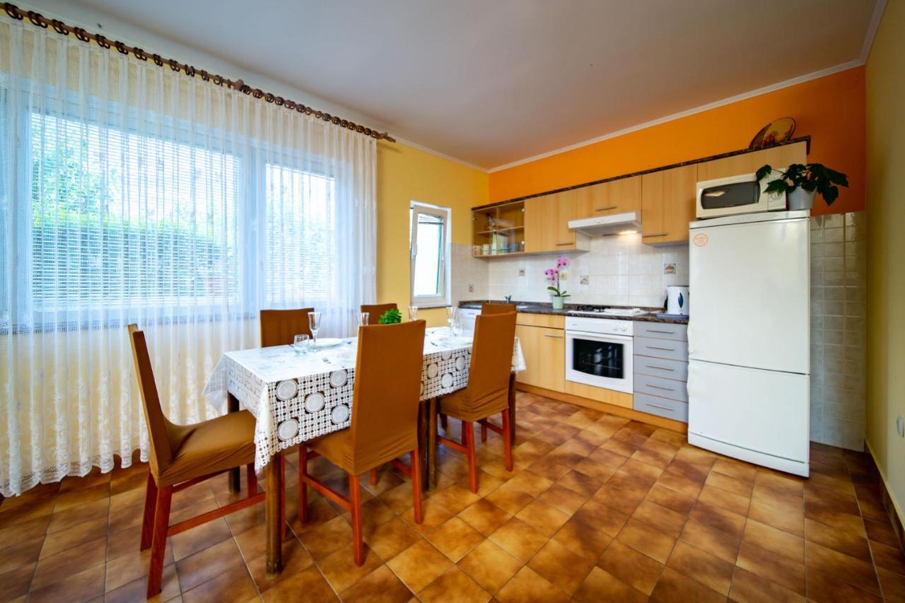 Kastell Apartments Lopar Εξωτερικό φωτογραφία