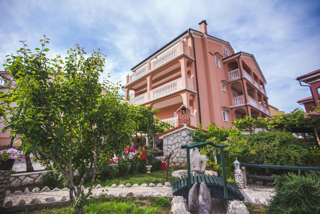 Kastell Apartments Lopar Εξωτερικό φωτογραφία