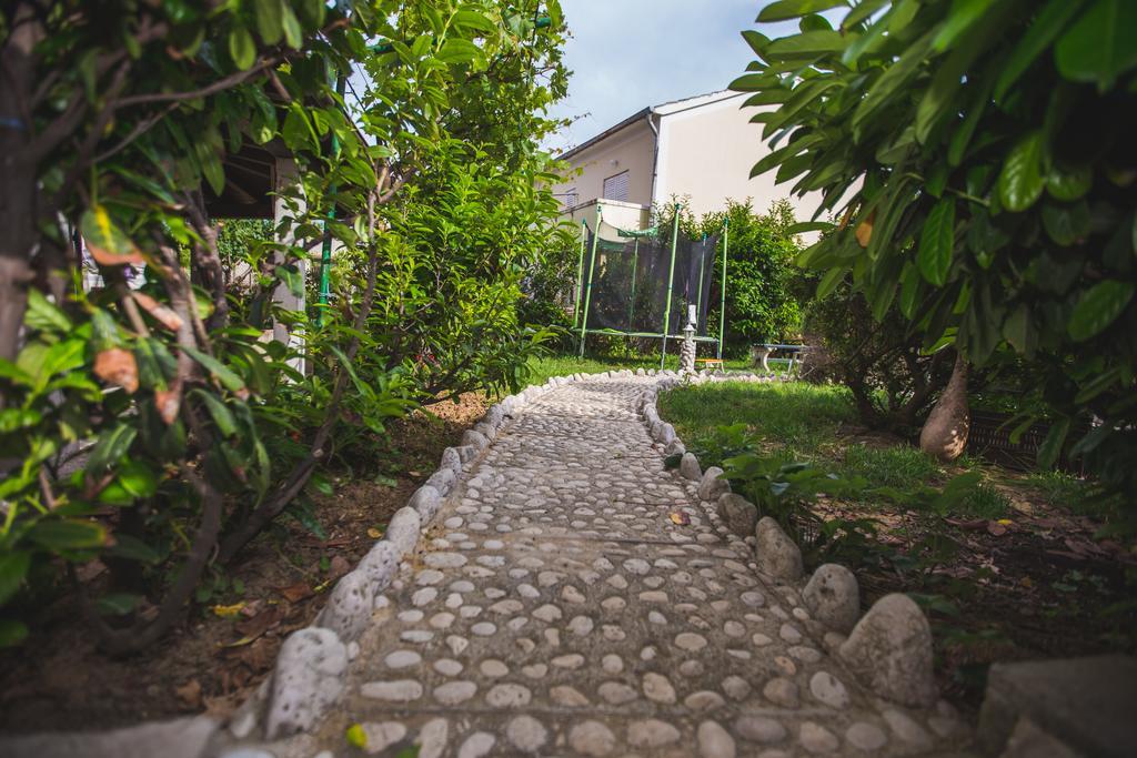 Kastell Apartments Lopar Εξωτερικό φωτογραφία